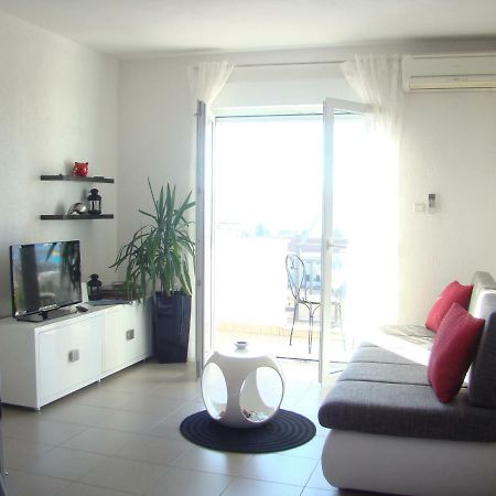Kike Red Apartment คาชเตลา ภายนอก รูปภาพ