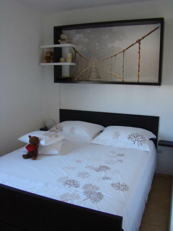 Kike Red Apartment คาชเตลา ภายนอก รูปภาพ