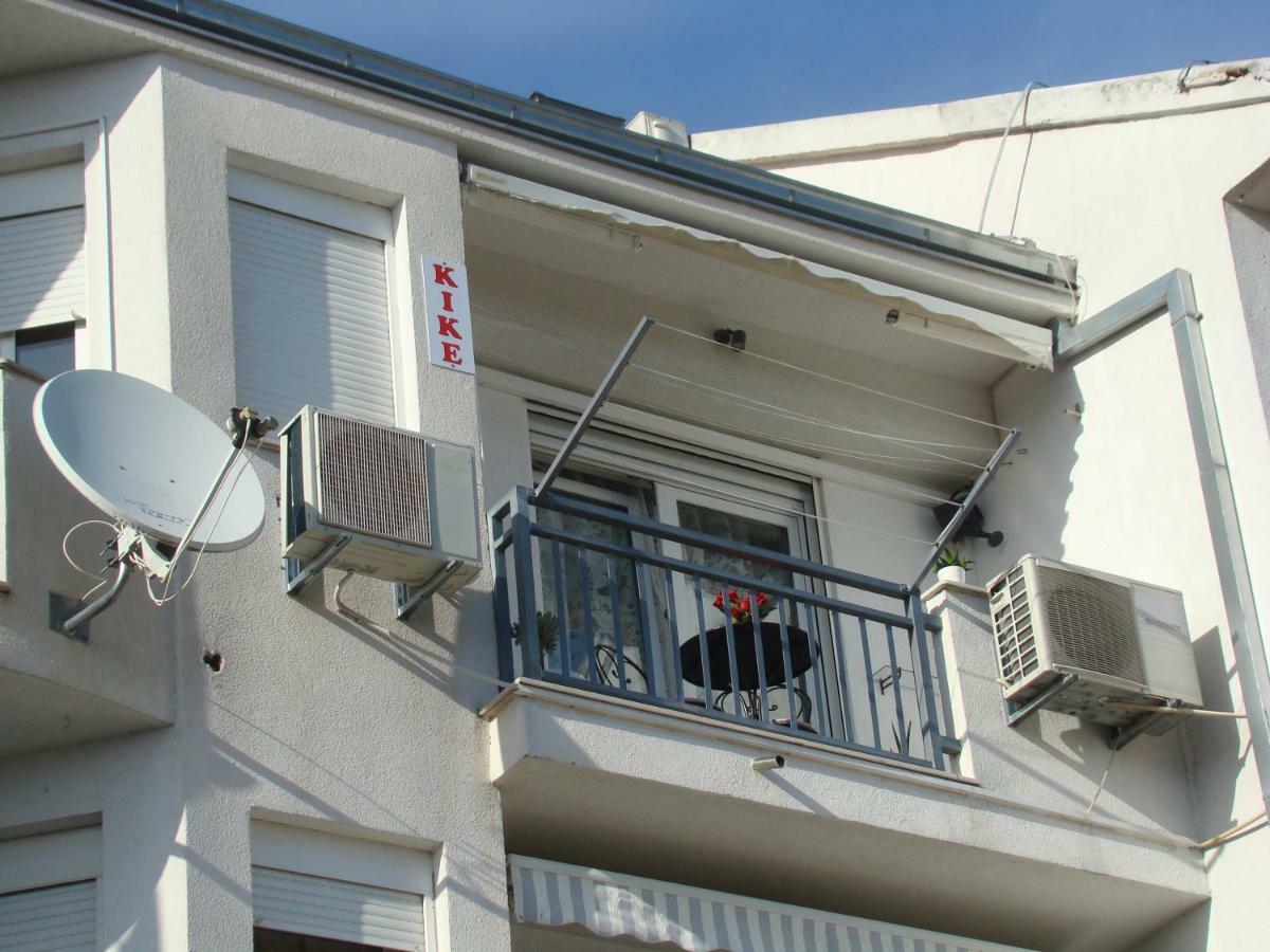 Kike Red Apartment คาชเตลา ภายนอก รูปภาพ
