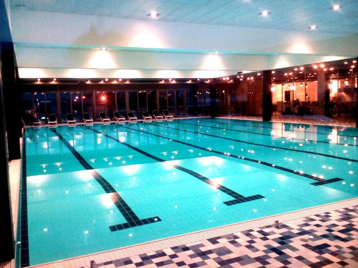 Kike Red Apartment คาชเตลา ภายนอก รูปภาพ