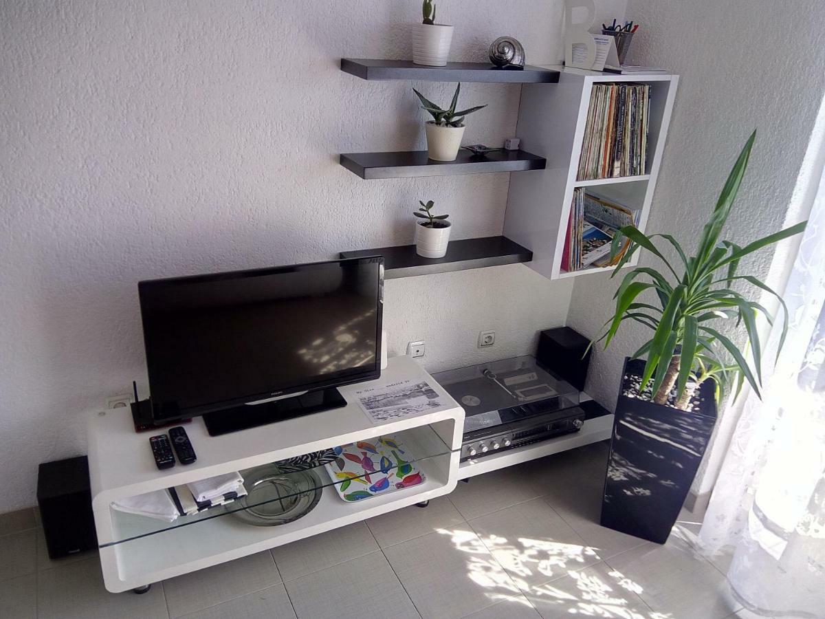 Kike Red Apartment คาชเตลา ภายนอก รูปภาพ
